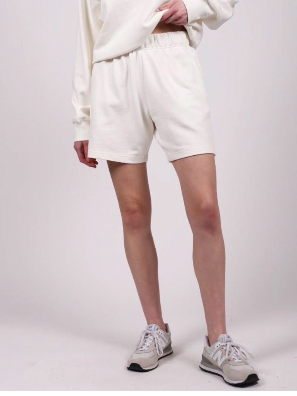 Brunette The Label White Elastic-Waist Athletic Shorts